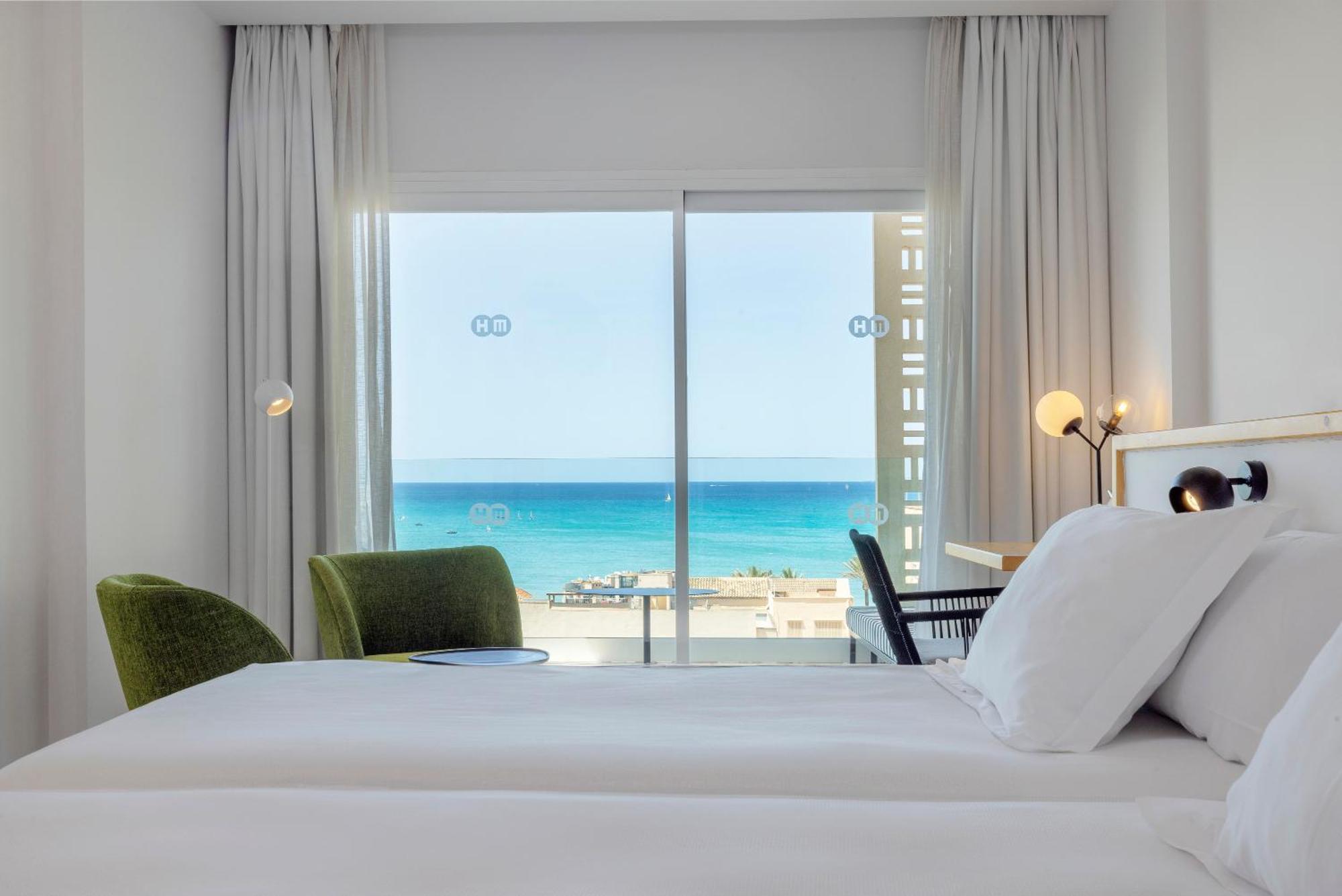 Hm Ayron Park - Adults Only 호텔 플라야 데 팔마 외부 사진 A room at the Hilton Sharm El Sheikh