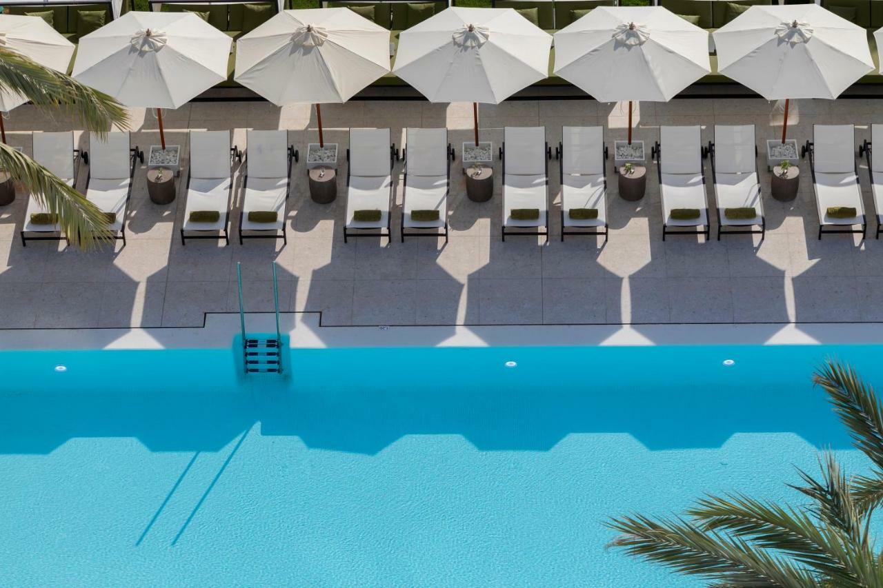 Hm Ayron Park - Adults Only 호텔 플라야 데 팔마 외부 사진 The pool at the hotel